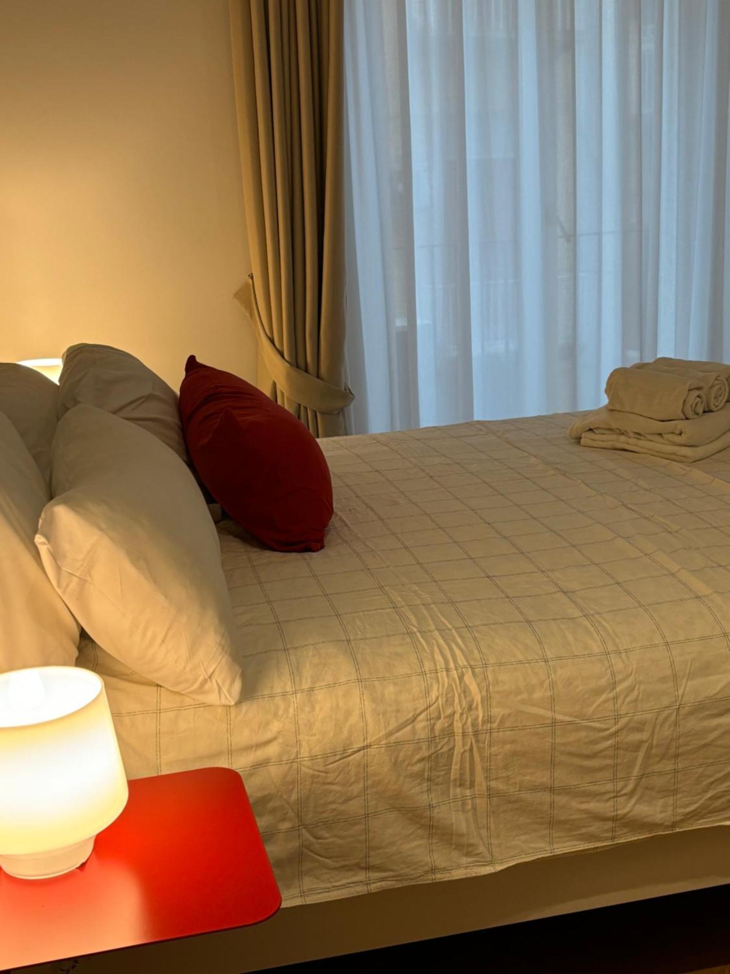 Napoliforever Chiaia Apartment Экстерьер фото