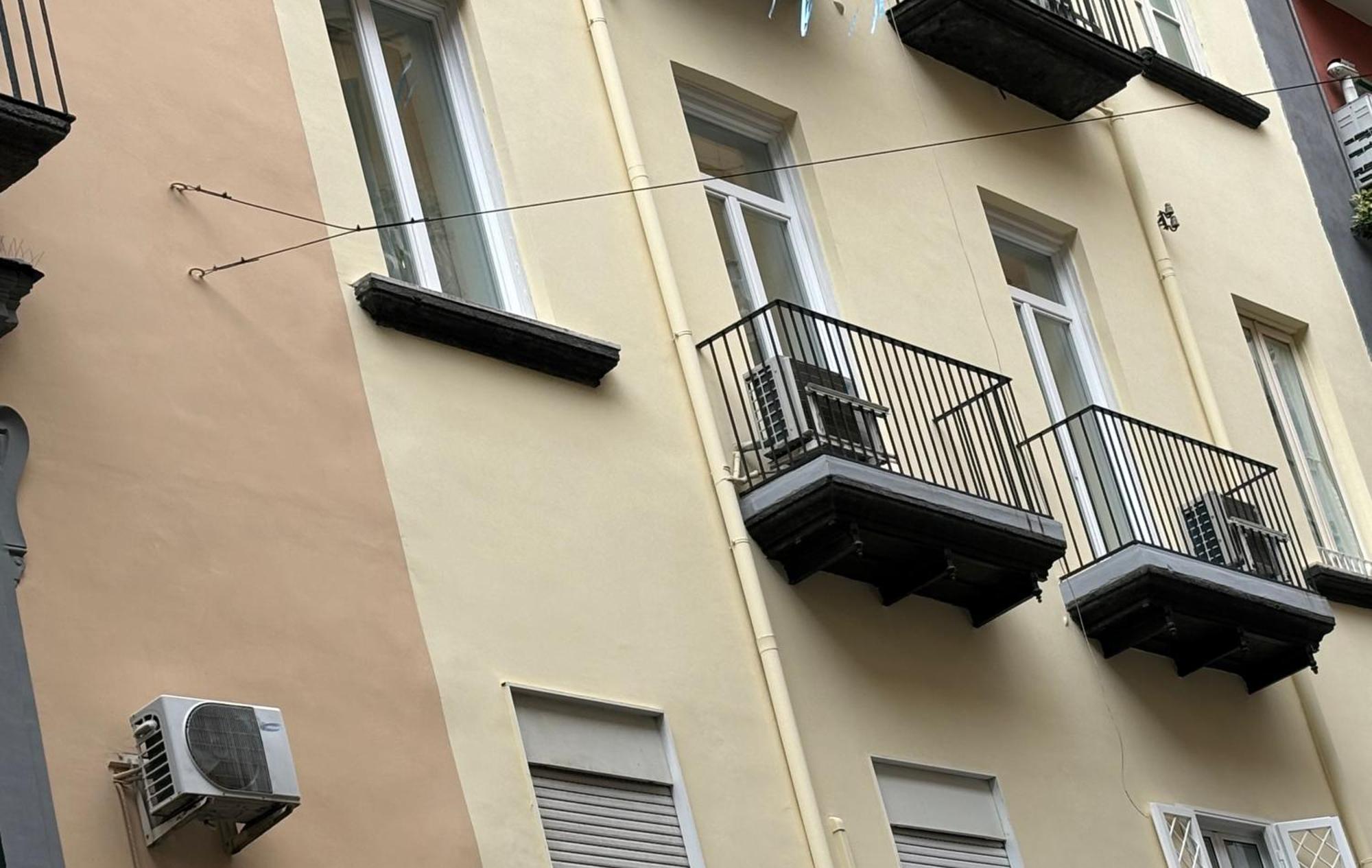 Napoliforever Chiaia Apartment Экстерьер фото